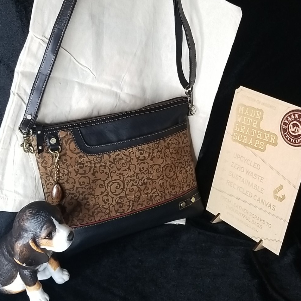 Vaan & Co. Crossbody Med. Upcycling Leather